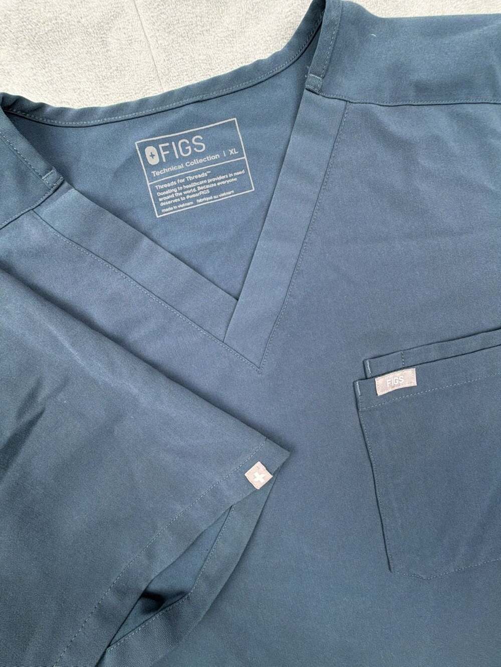 FIGS Leon Scrub Top Technical Collection Mens Size XL
